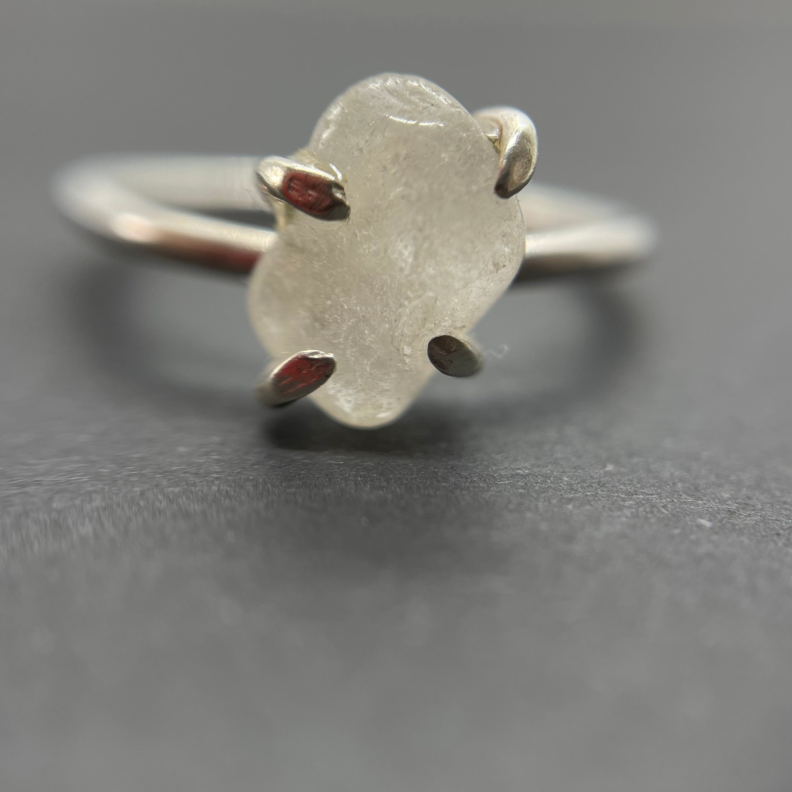 Rose Quartz Claw Ring (UK N)