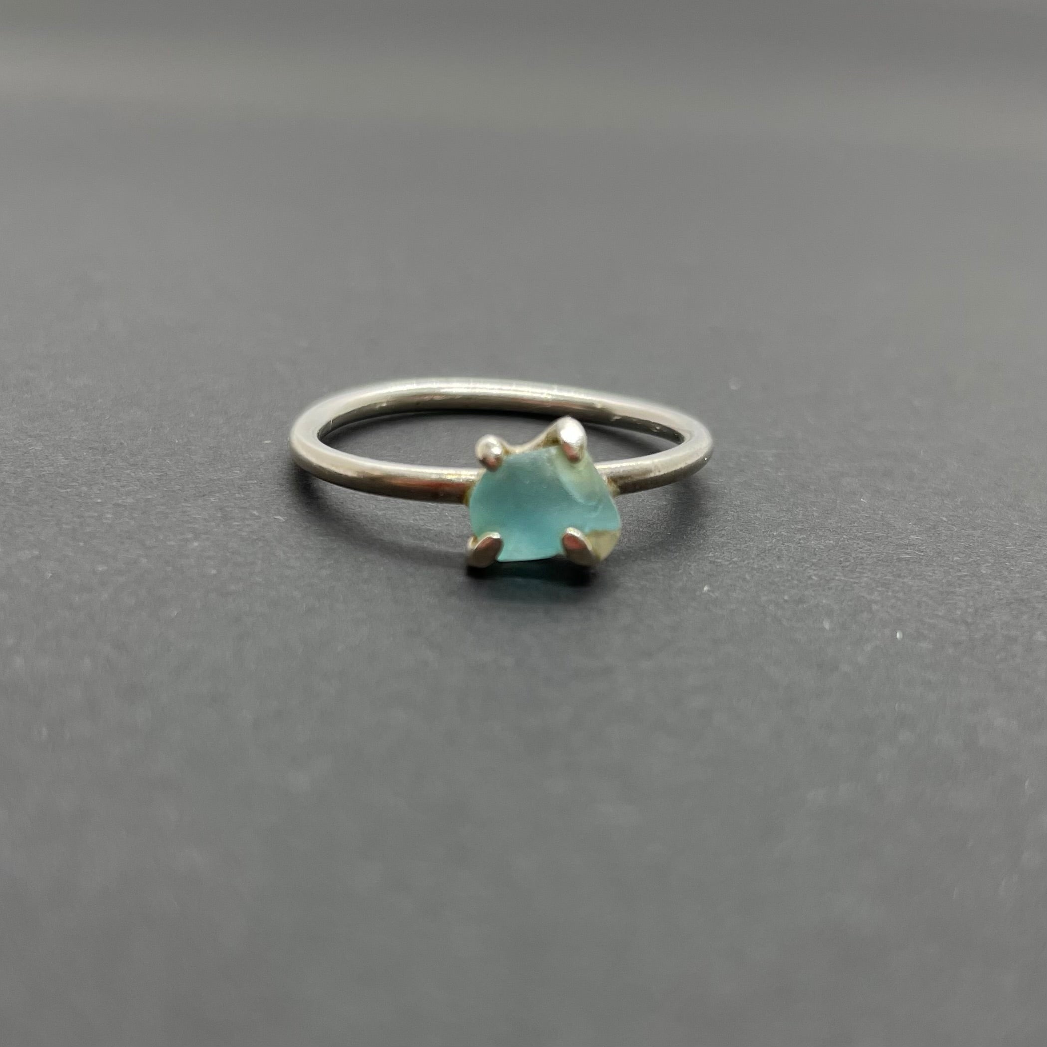 Sea Glass Claw Ring (UK N)