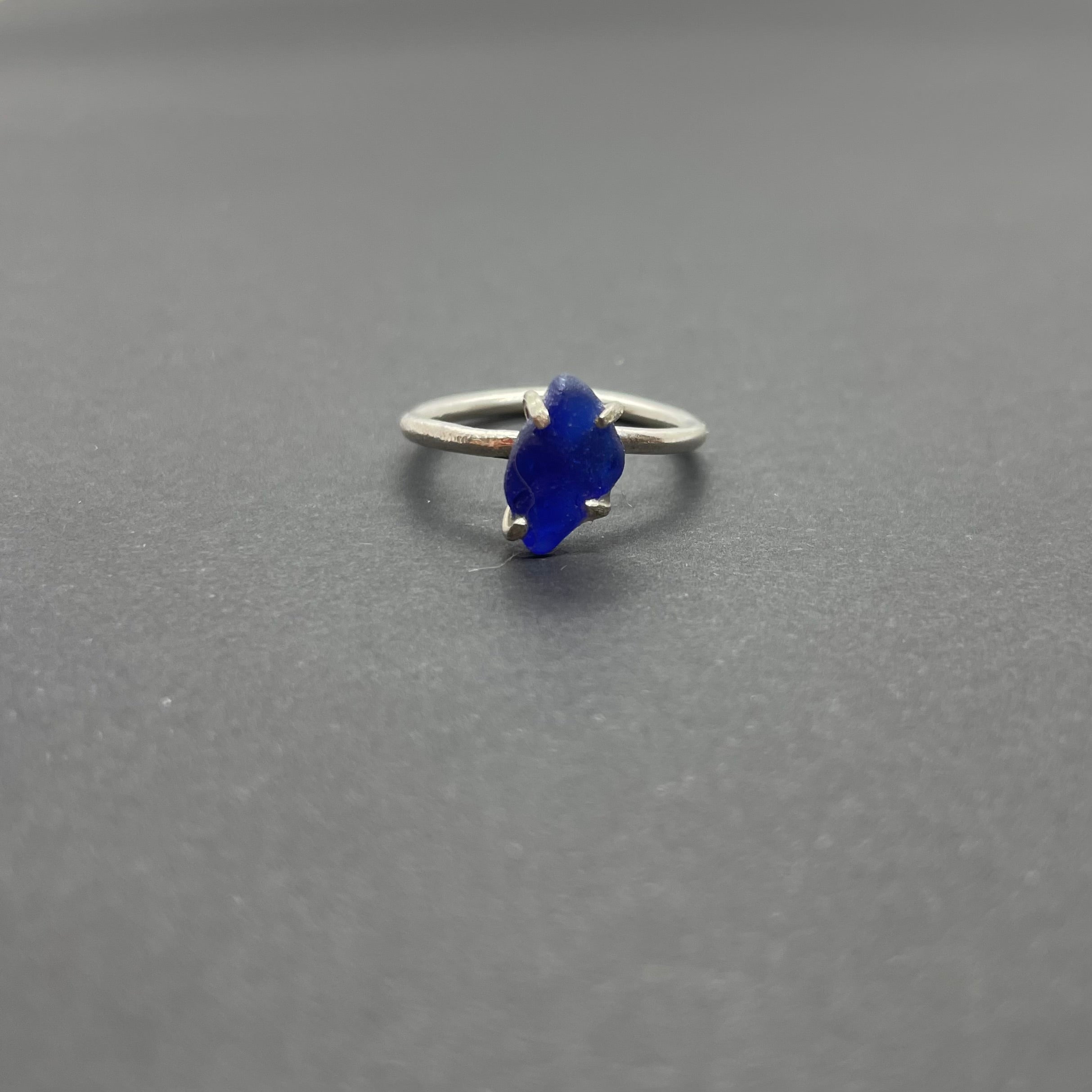 Sea Glass Claw Ring (UK I)