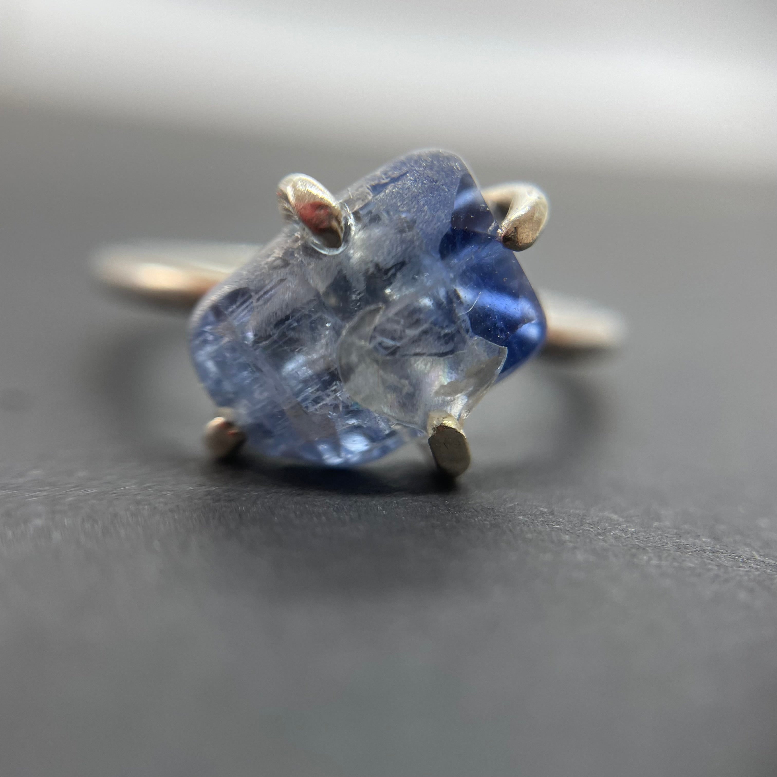 Kyanite Claw Ring (UK M)