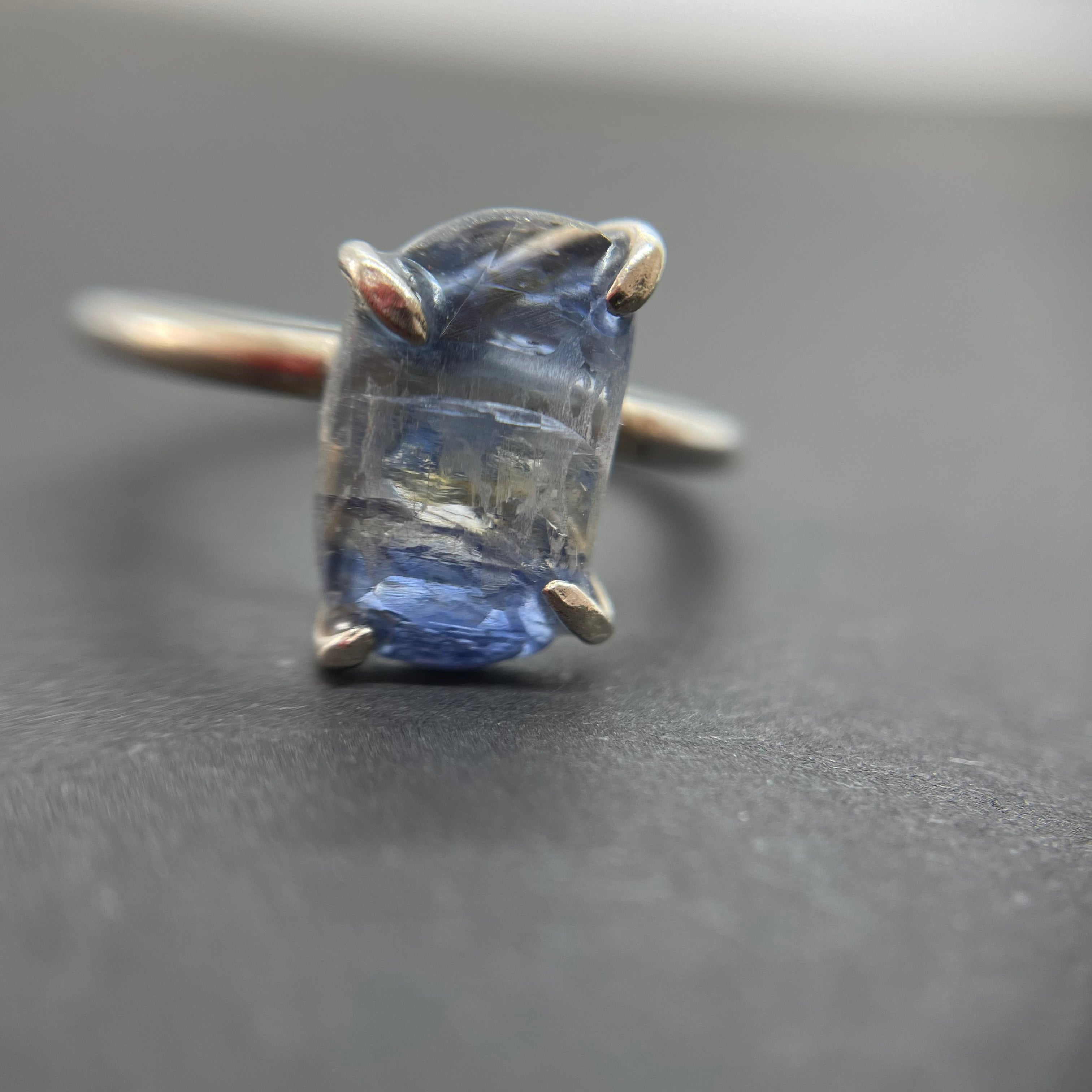 Kyanite Claw Ring (UK H)