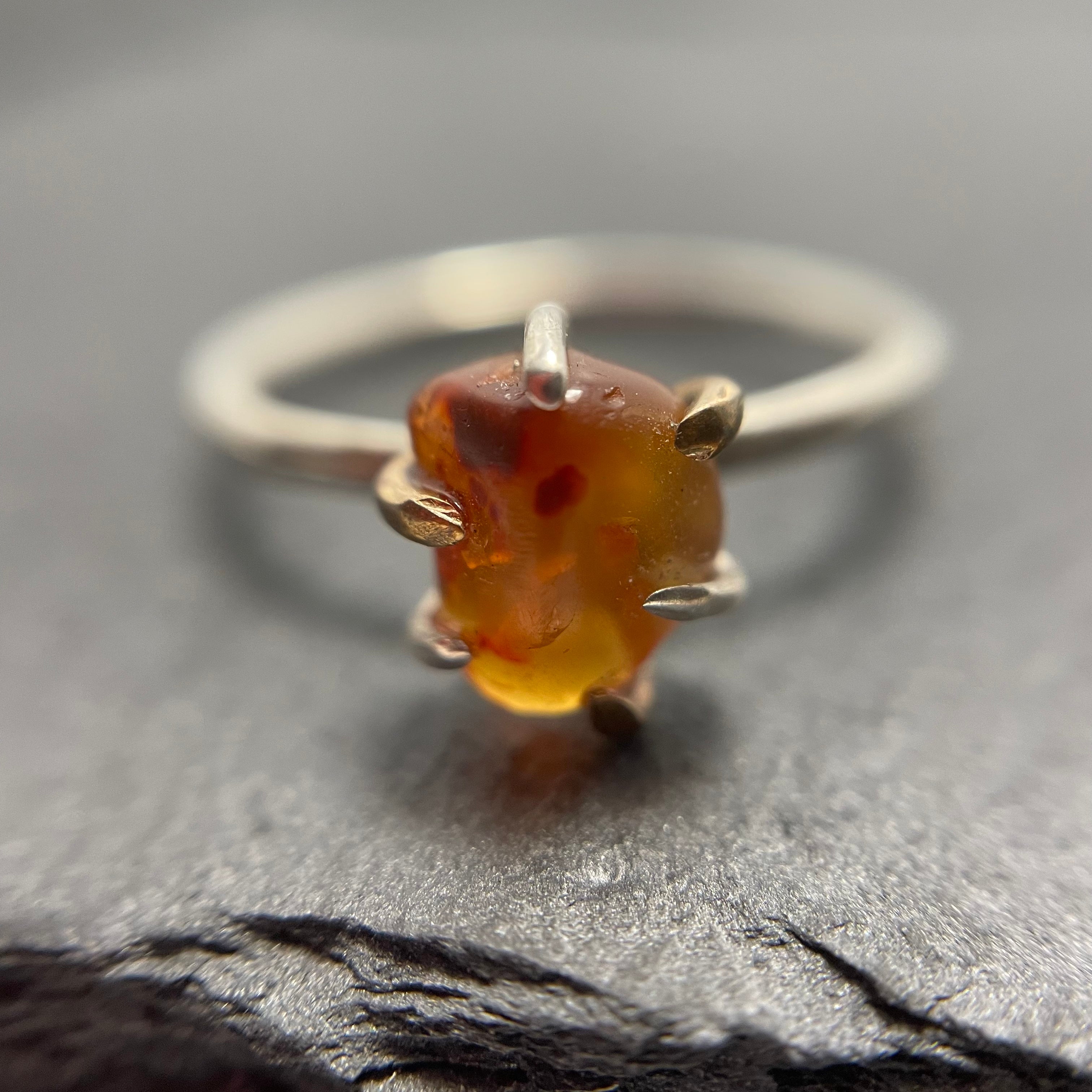 Amber Claw Ring (UK O)