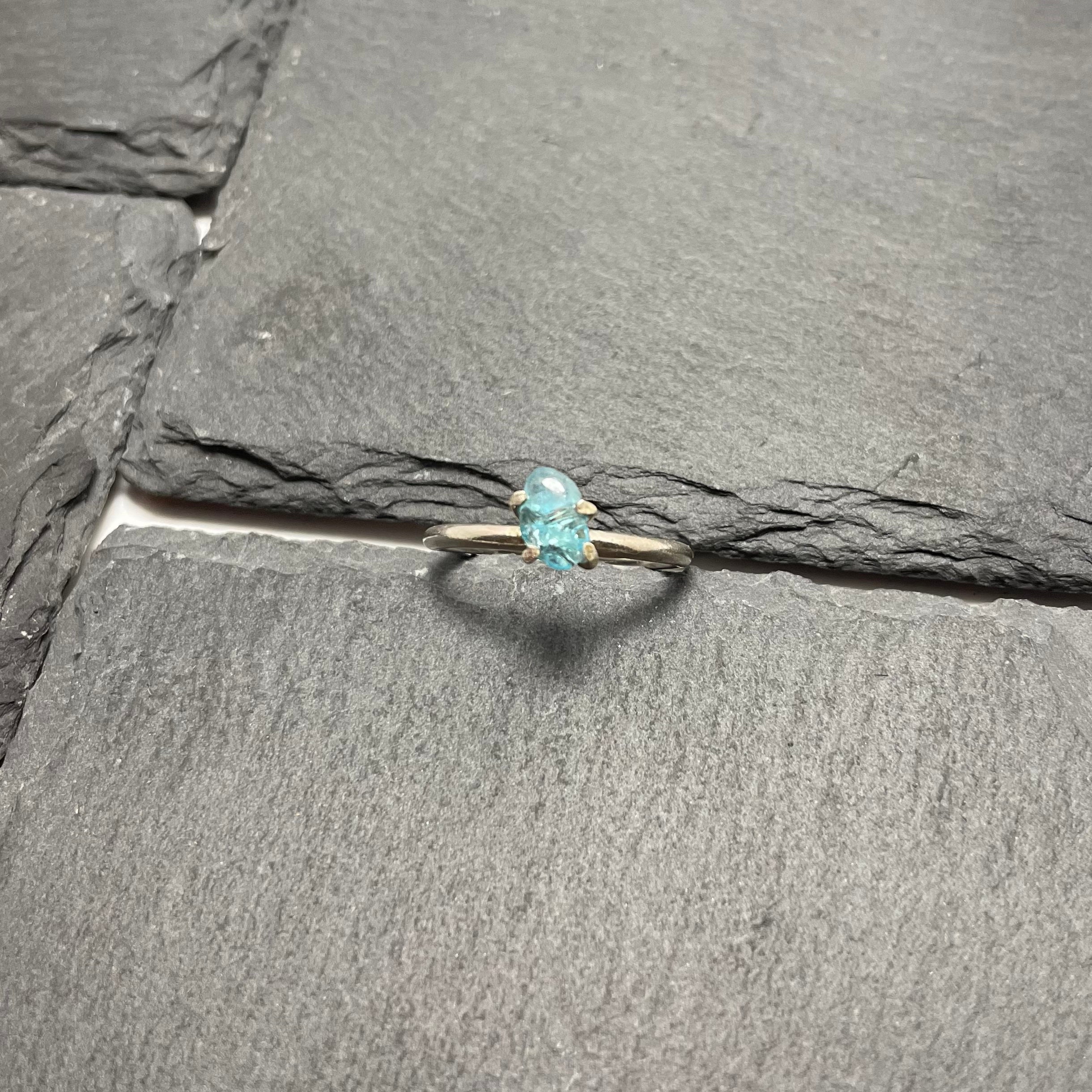 Apatite Claw Ring (UK T)