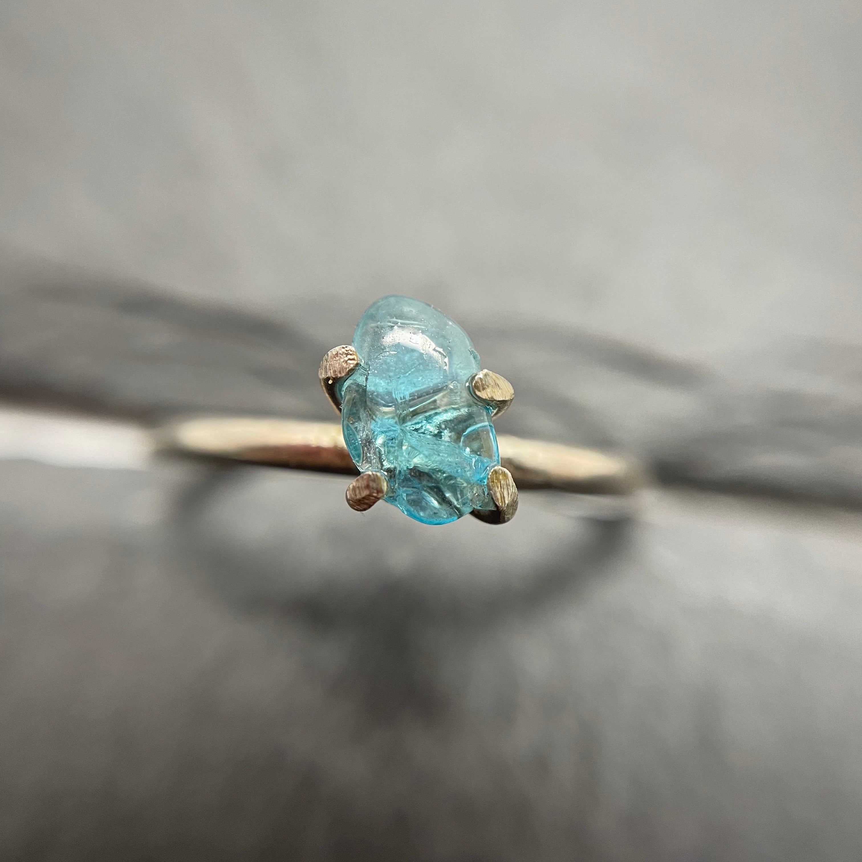Apatite Claw Ring (UK T)